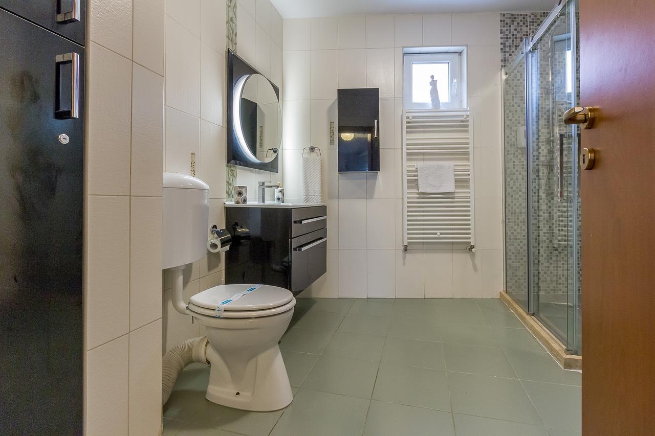 City Apartment Trifoiului Cluj-Napoca Esterno foto